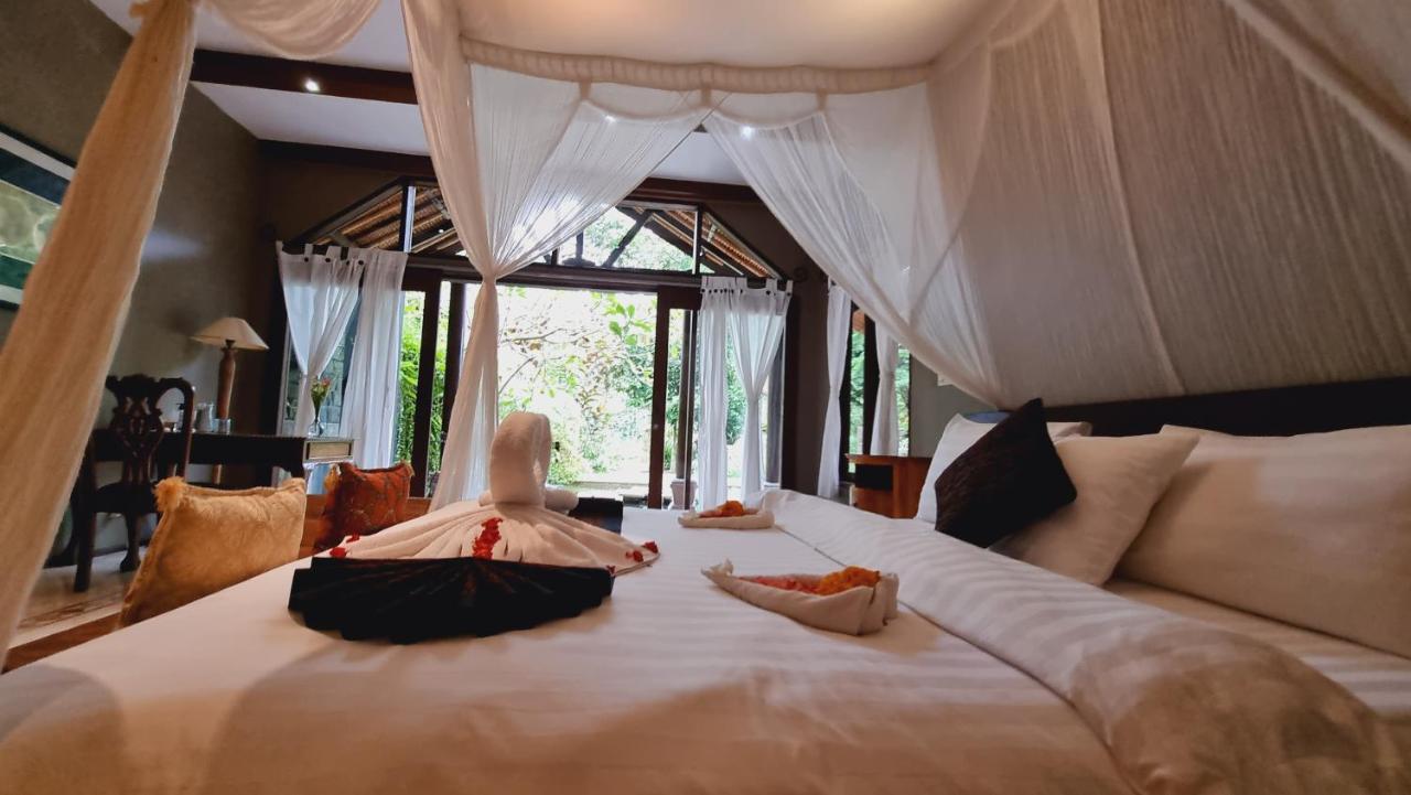 Avalon Ubud Castle & Spa Exterior photo