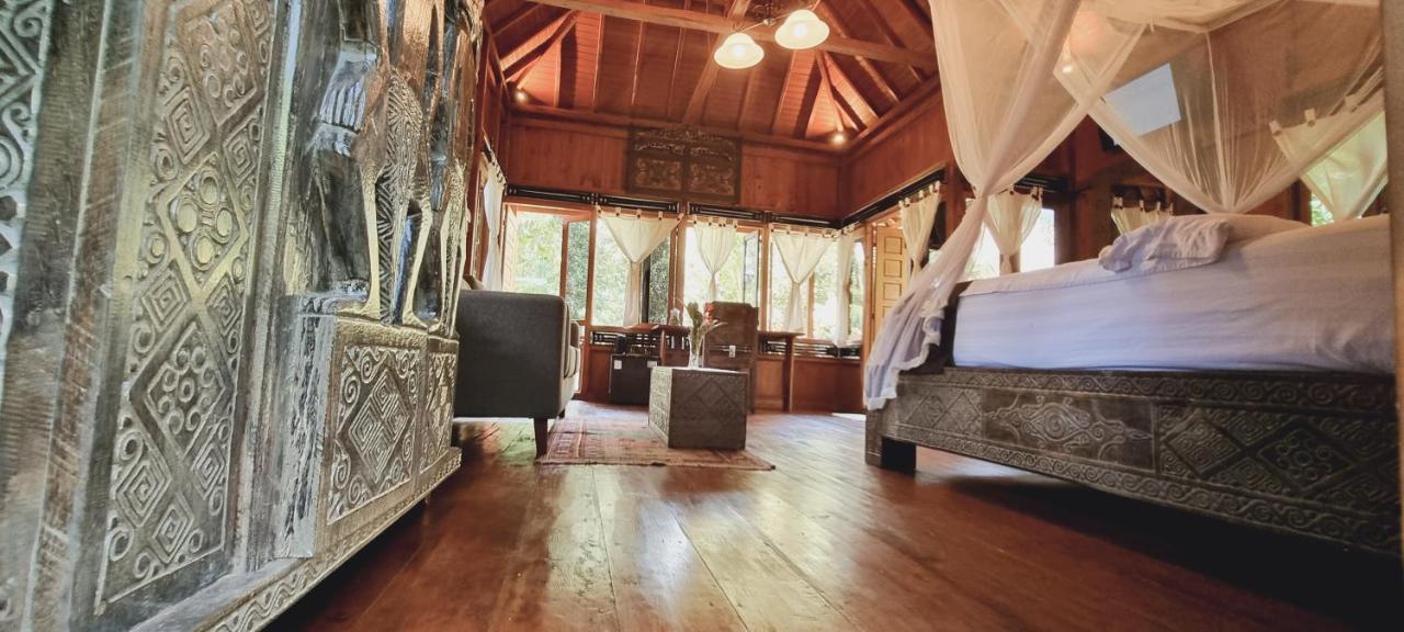 Avalon Ubud Castle & Spa Exterior photo