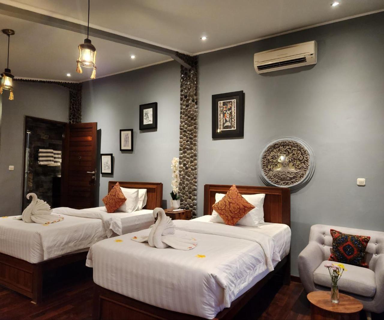 Avalon Ubud Castle & Spa Exterior photo